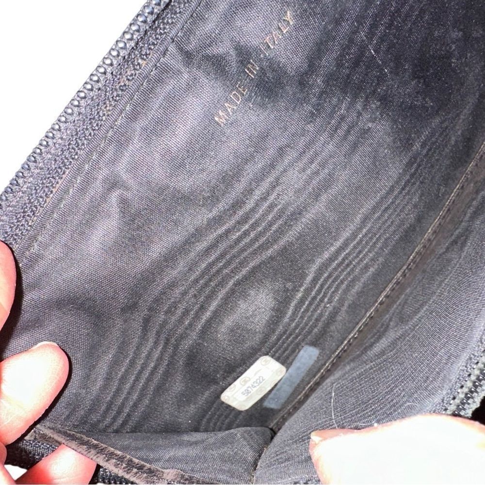Chanel large zip around wallet added a chain - Picture 12 of 13